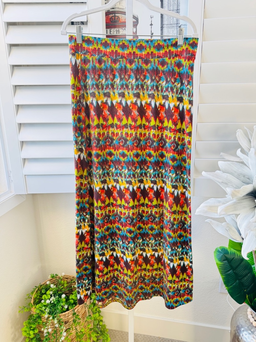 Ariat. Size M. Multicolor Maxi Skirt with Vibrant Tribal Print